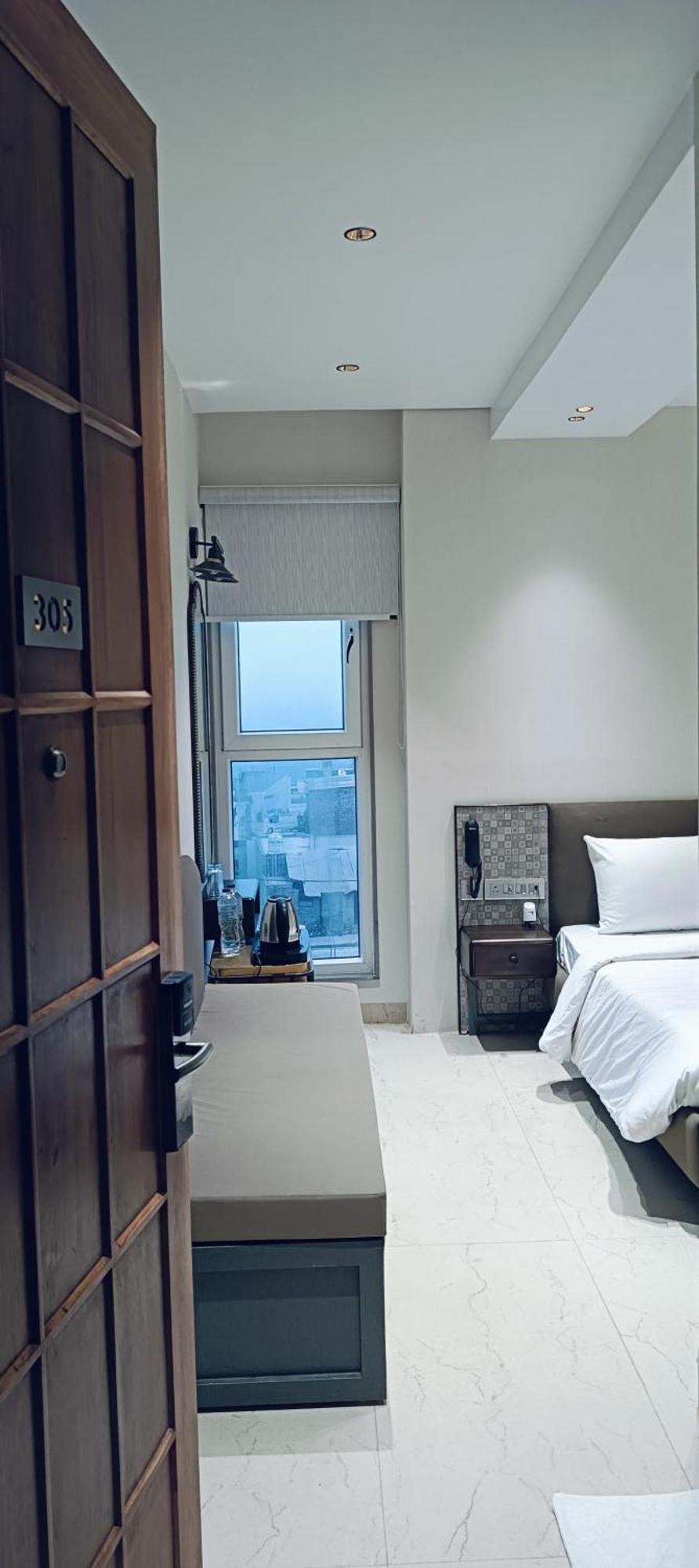 Hari Om Residency 800 Meters From Ram Mandir Ayodhya Hotel Ngoại thất bức ảnh