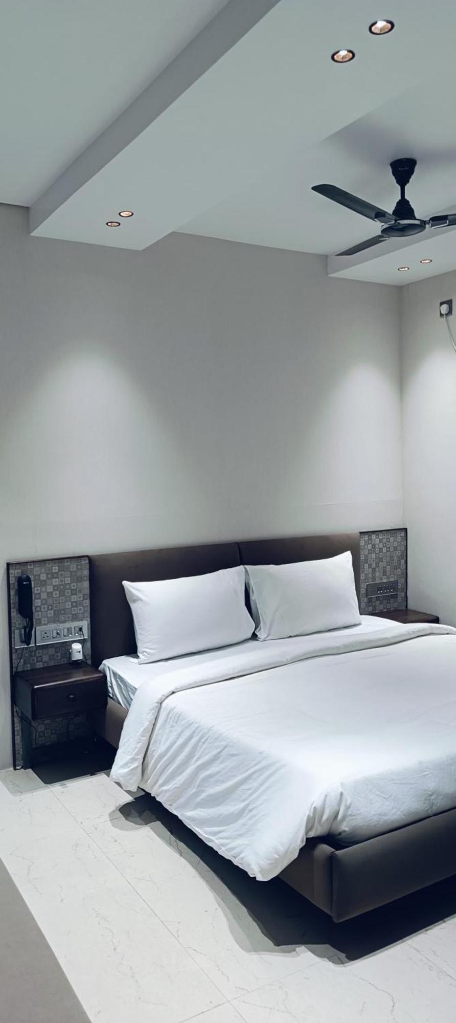 Hari Om Residency 800 Meters From Ram Mandir Ayodhya Hotel Ngoại thất bức ảnh