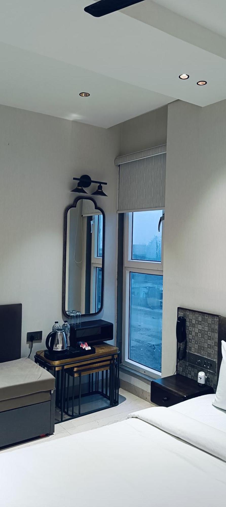 Hari Om Residency 800 Meters From Ram Mandir Ayodhya Hotel Ngoại thất bức ảnh
