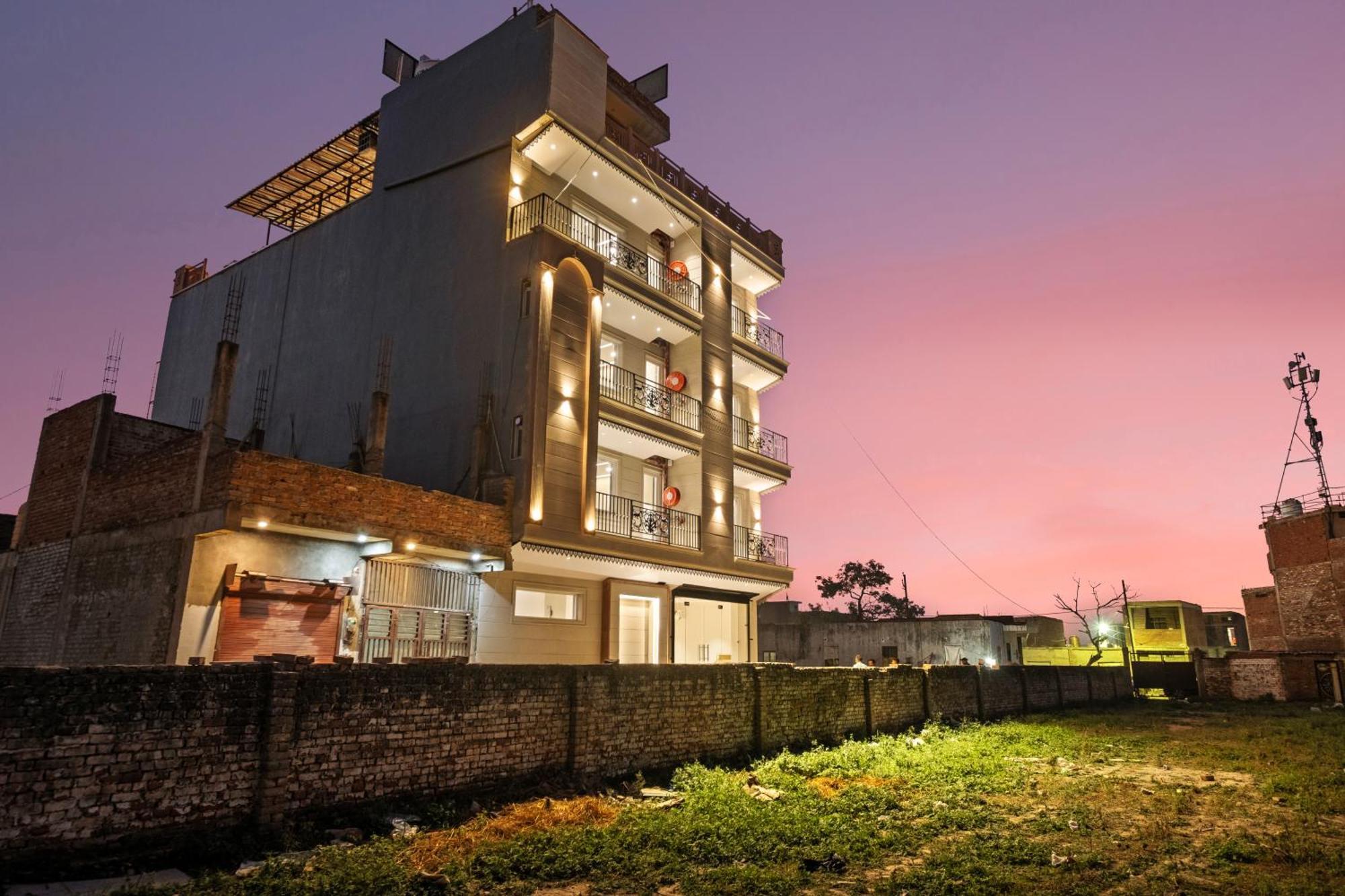 Hari Om Residency 800 Meters From Ram Mandir Ayodhya Hotel Ngoại thất bức ảnh