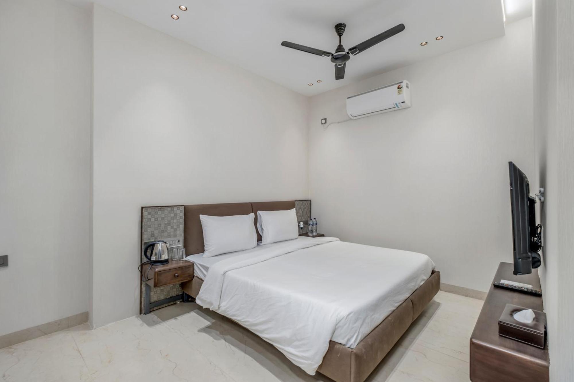 Hari Om Residency 800 Meters From Ram Mandir Ayodhya Hotel Ngoại thất bức ảnh