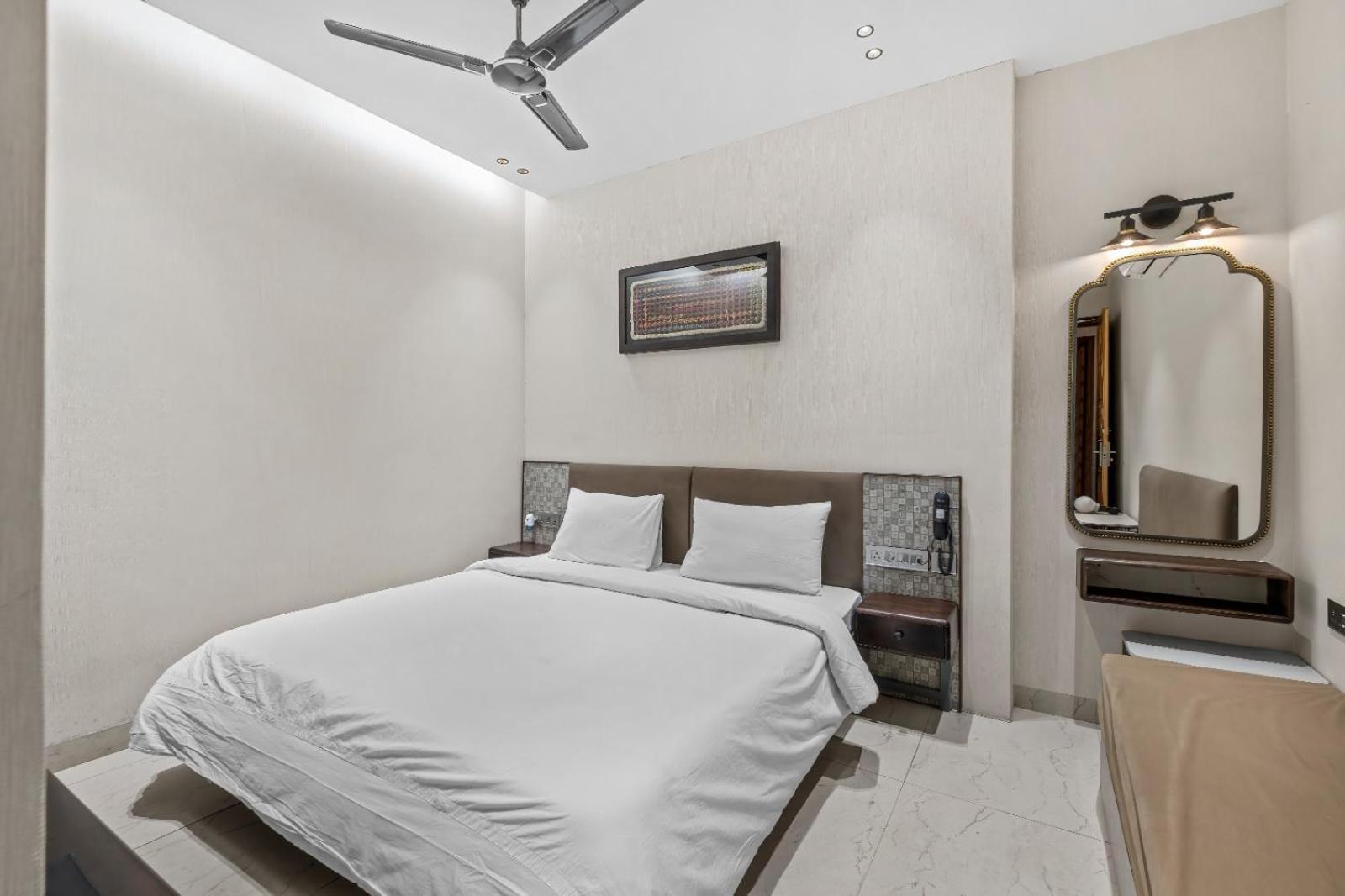Hari Om Residency 800 Meters From Ram Mandir Ayodhya Hotel Ngoại thất bức ảnh